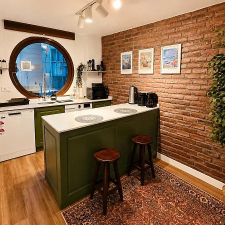 Nu 1 Historic Charm, Unique Design Daire